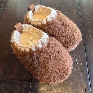 Target Cream and Brown Fleece Slippers